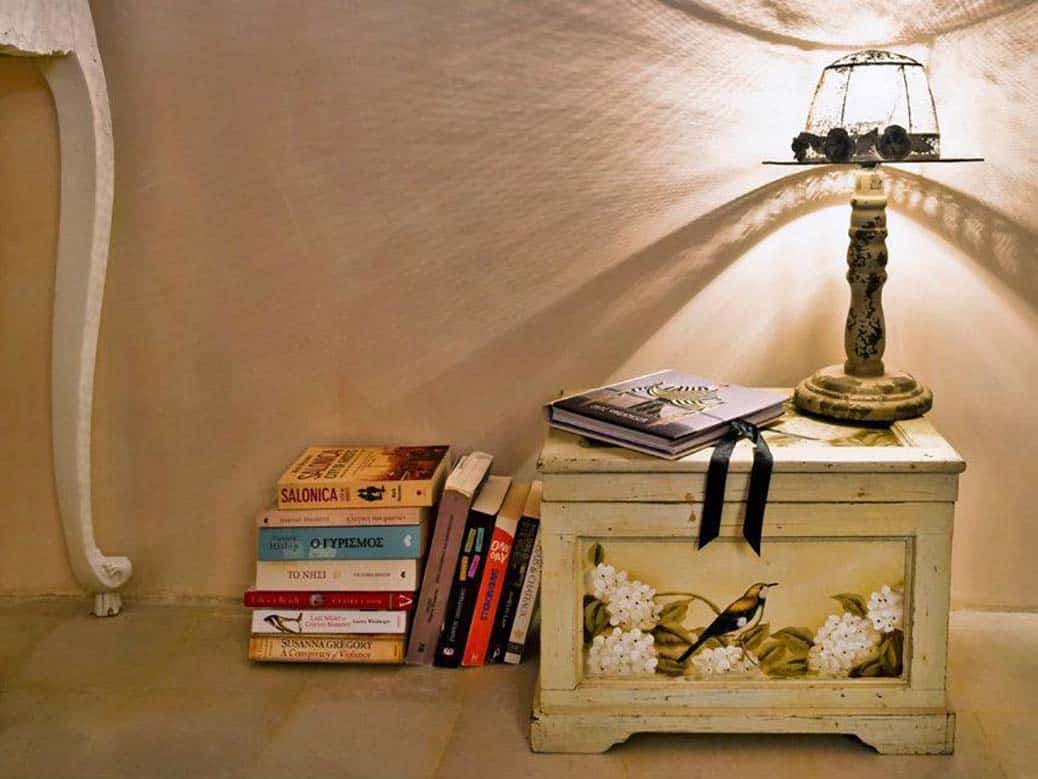 Books and lamps - example of great hotel photos of details of Oia Collection Suites Santorini